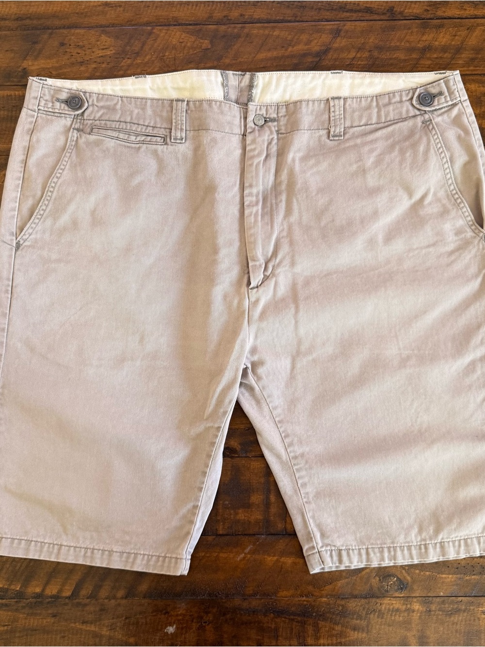 Levi’s Flat Front Chino Shorts, Men’s Size 42